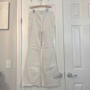 Tinseltown 9 Juniors! White Flares